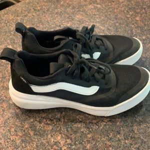 VANS Boys size 6.5